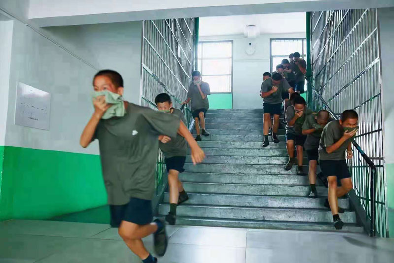 启德全封闭特训学校消防演练课程