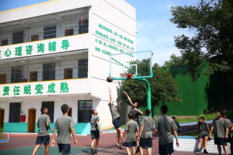 启德周末活动日，孩子们尽情挥洒汗水