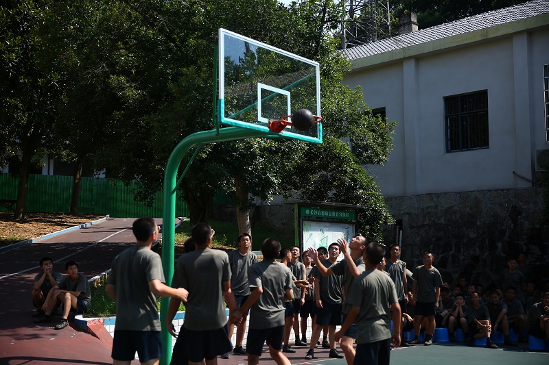 启德周末活动日，孩子们尽情挥洒汗水