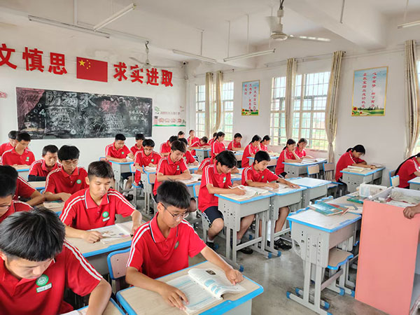 中学生厌学该怎么办？怎么帮助厌学的孩子？