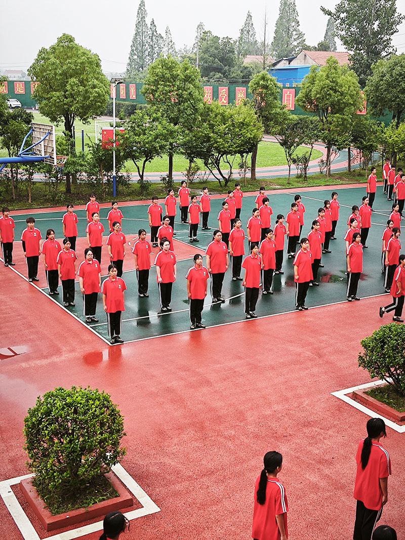 初中女孩叛逆期逃避作业，家庭如何提高学习主动性？